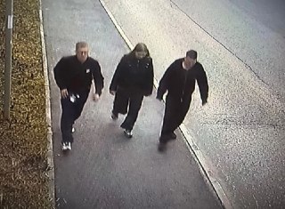 Помогите найти свидетелей поджога автомобилей на Колотилова