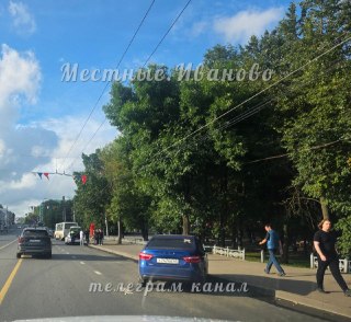 Авария с BMW и автобусом напротив цирка: детали происшествия