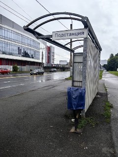 На остановке в Иванове не хватает крыши: прошлогодняя проблема