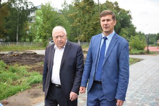 В Ивановской области проверили ход благоустройства сквера на улице Гагарина